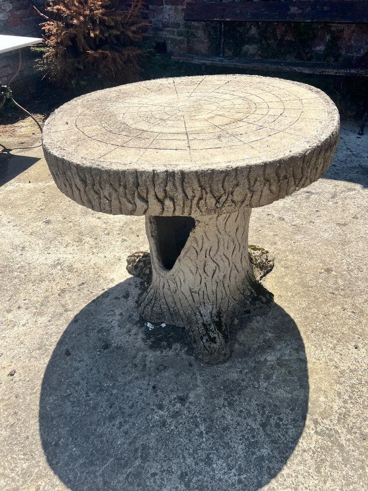 2 french concrete faux bois tables