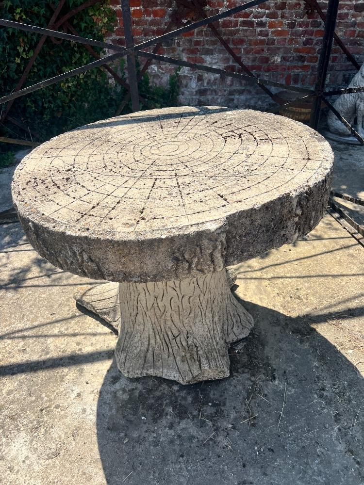 2 french concrete faux bois tables