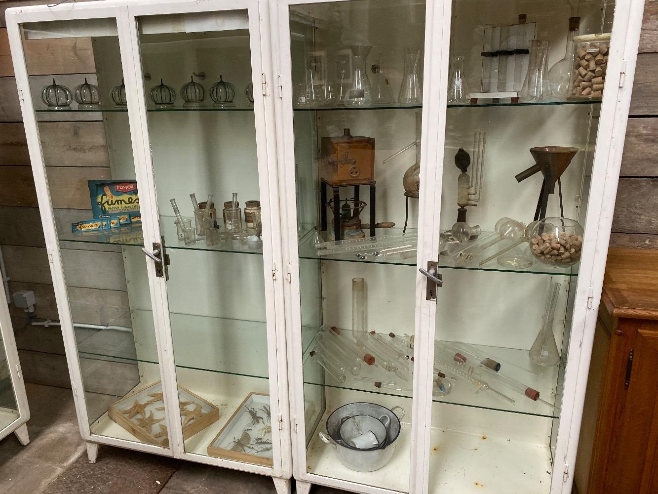 Iron glass medical vitrine cabinets industrial