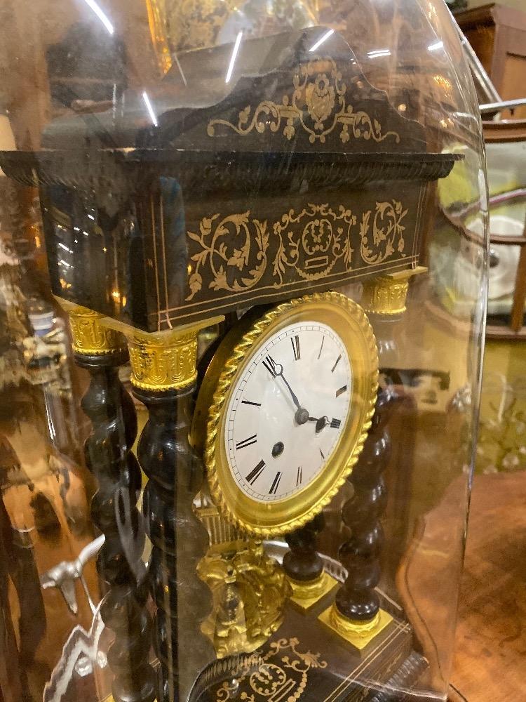 Super Napoleon III pendule under big glass dome